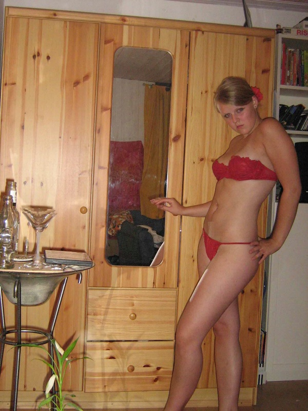 whore i Bjert - Escort Service